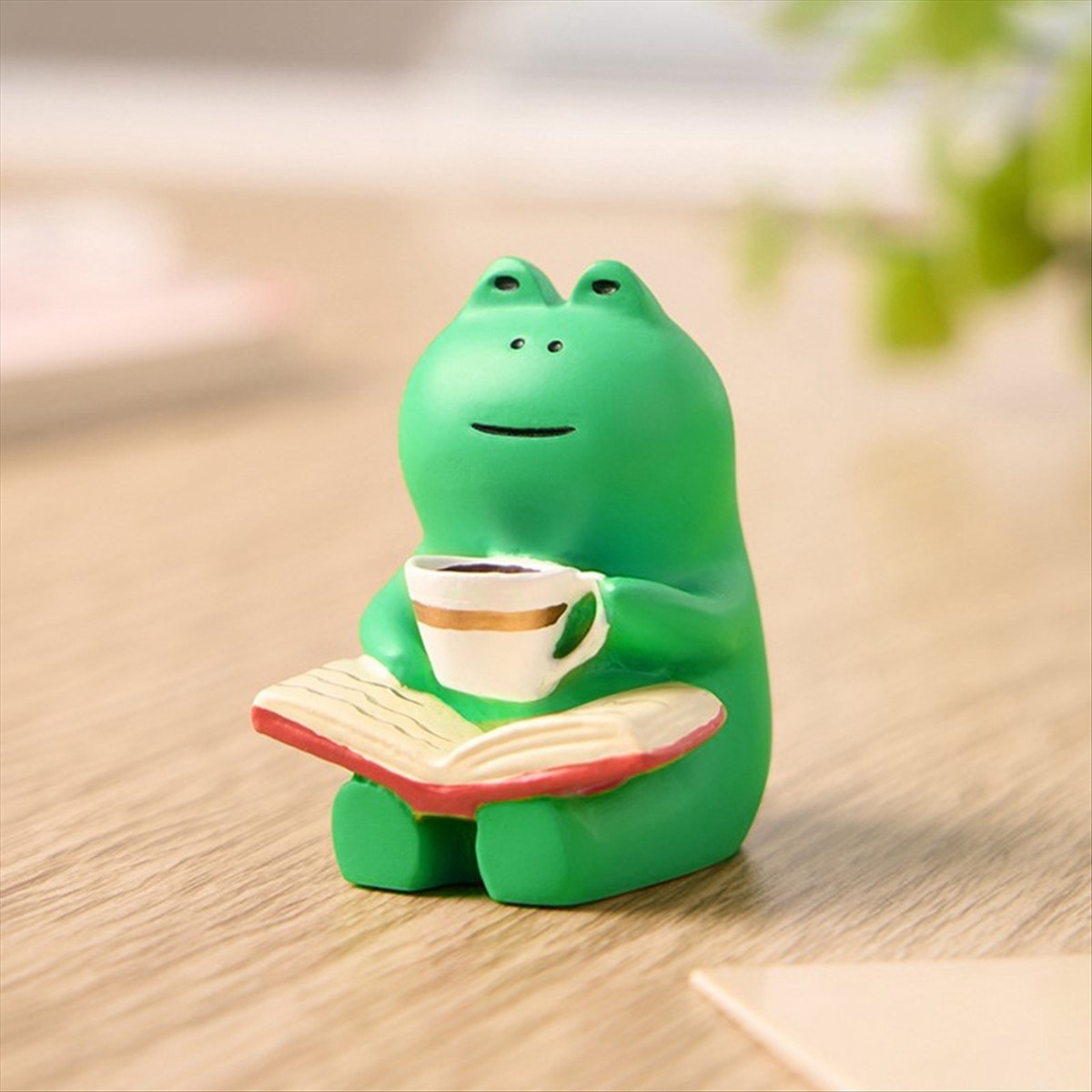 Home Office Budget - 予算に優しい漫画のカエルロッキングチェアテーブルランプオーナメントミニチュア置物かわいいオーナメントオフィスデスクトップクラフトホームデコレーション
