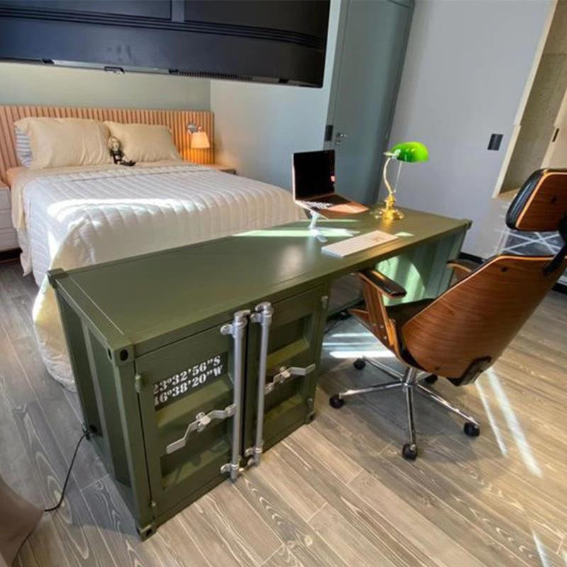インダストリアルスタイルのコンピューターデスク家具、メタルデ - Home Office Work Table のレビューと価格