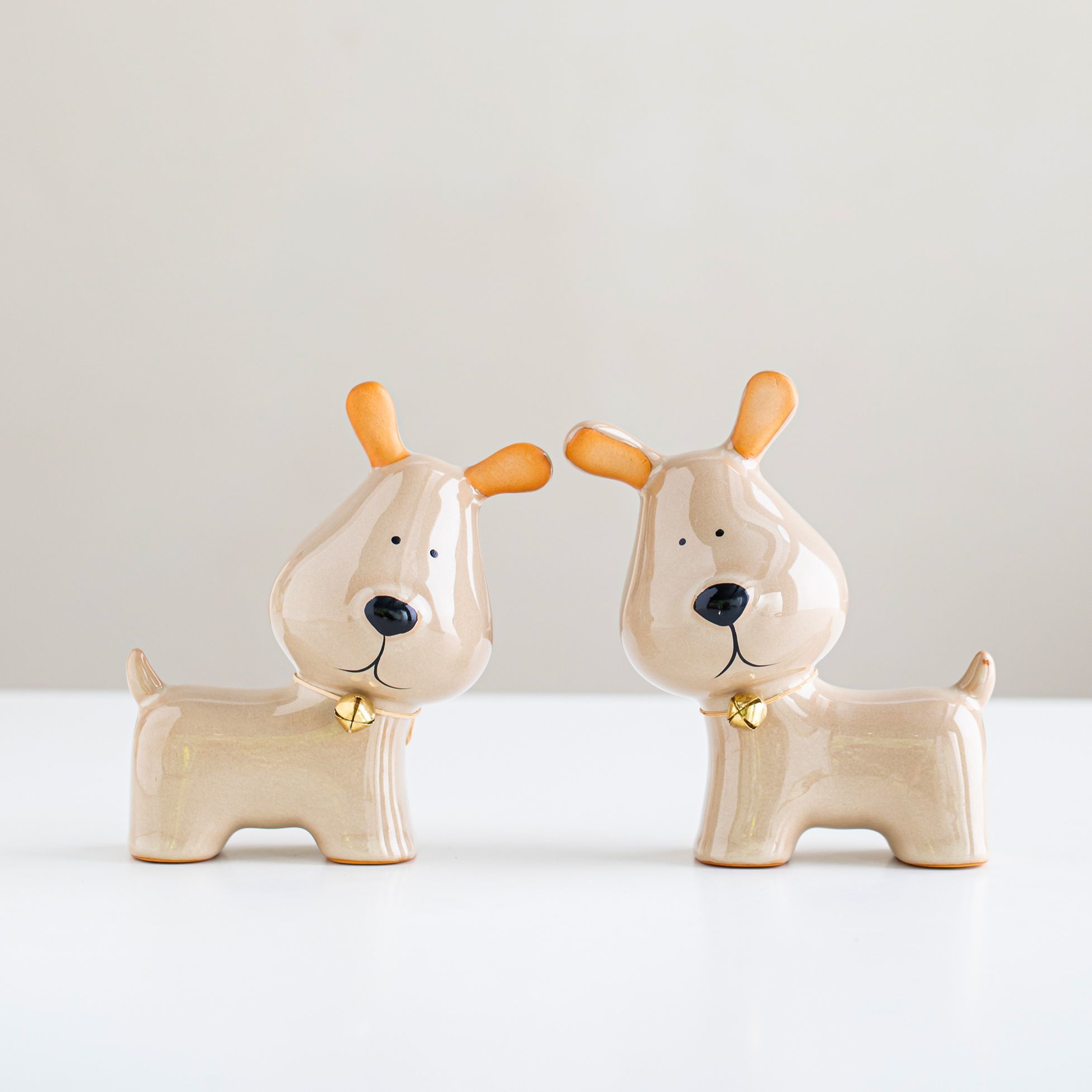 クリエイティブな北欧スタイルのセラミックベル子犬オーナメント - Home Office Architecture のレビューと価格